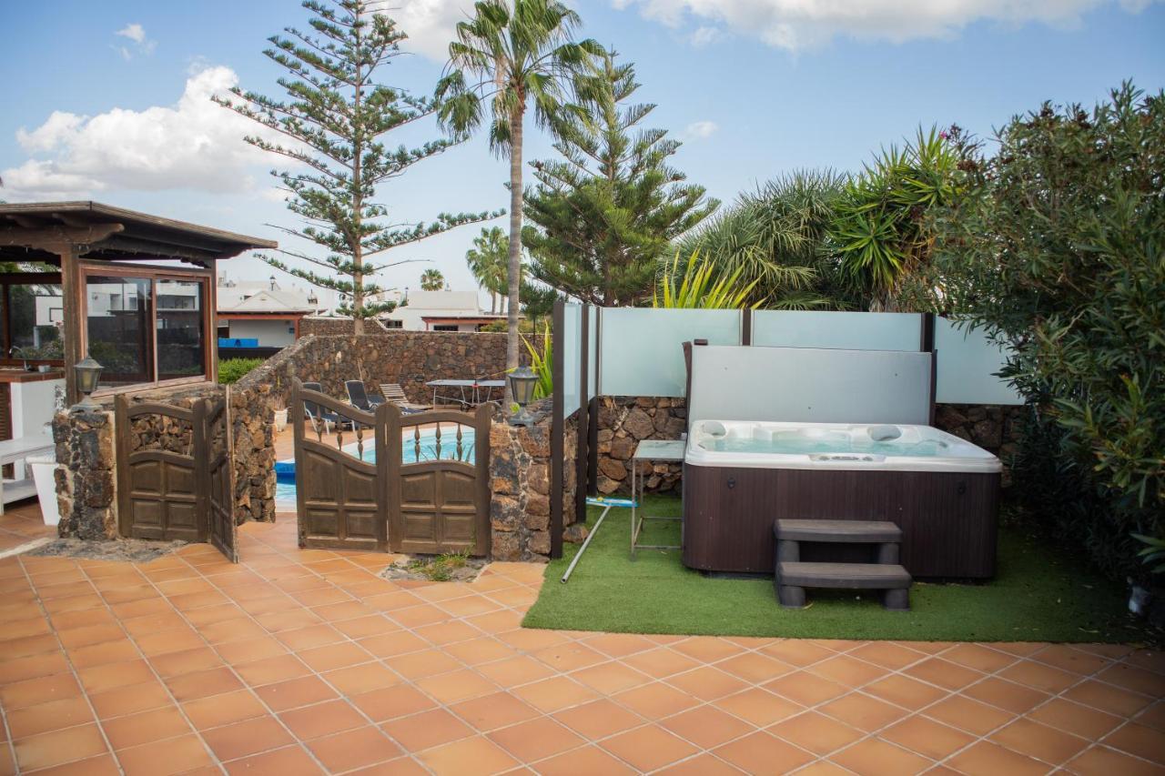 Villa Piscine Jacuzzi Puerto Del Carmen Puerto del Carmen  Dış mekan fotoğraf